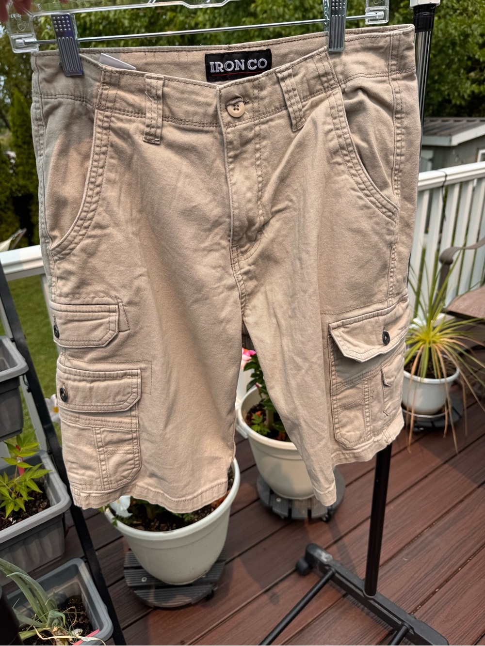 Iron Co Men's Cargo Shorts in Khaki